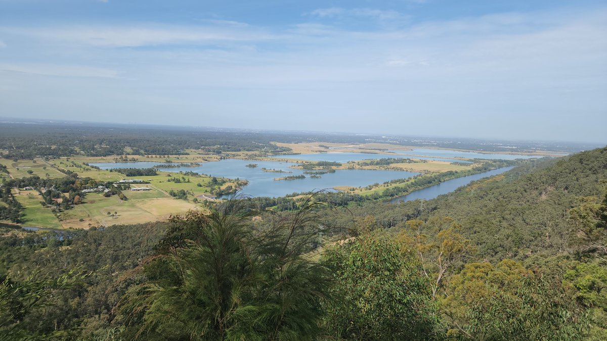 Смотровая Hawkesbury — широкая панорама на реку Hawkesbury и долину Cumberland