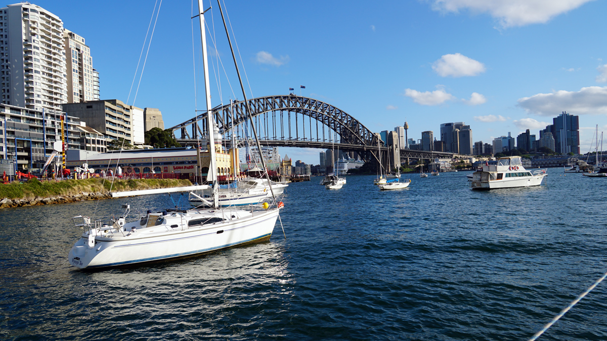 Sydney harbour Yacht Cruise